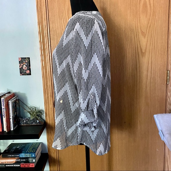 Sheer Half-Button Chevron Dot  Collarless Blouse with Button-Up Long Sleeves - Picture 2 of 8